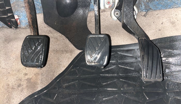 2015 Maruti Swift Dzire VXI, Petrol, Manual, 53,288 km, Pedals