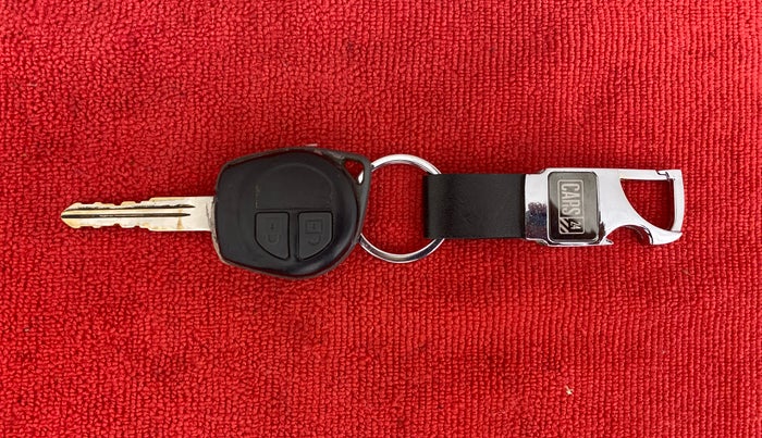 2013 Maruti Wagon R 1.0 VXI, Petrol, Manual, 67,593 km, Key Close Up