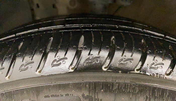 2023 Hyundai VENUE SX (O) 1.0 TURBO DCT, Petrol, Automatic, 20,814 km, Left Front Tyre Tread