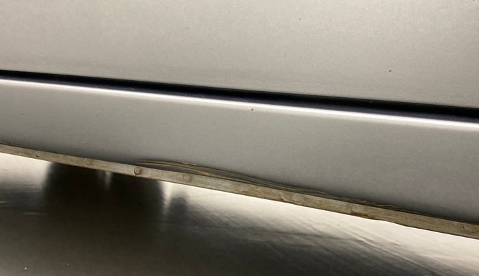 2015 Maruti Wagon R 1.0 VXI, Petrol, Manual, 22,684 km, Left running board - Slightly dented