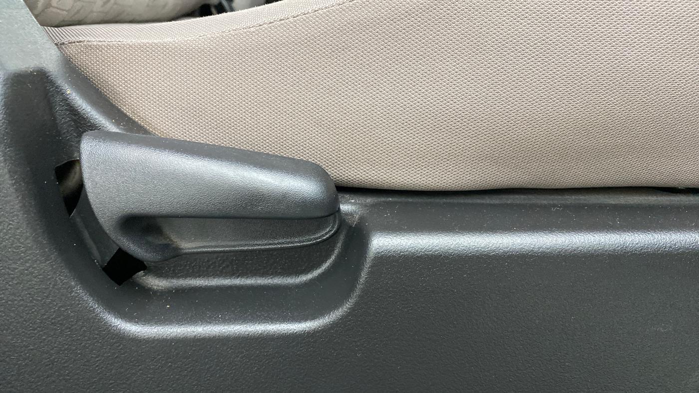 2015 Maruti Wagon R 1.0 VXI, Petrol, Manual, 22,684 km, Driver Side Adjustment Panel