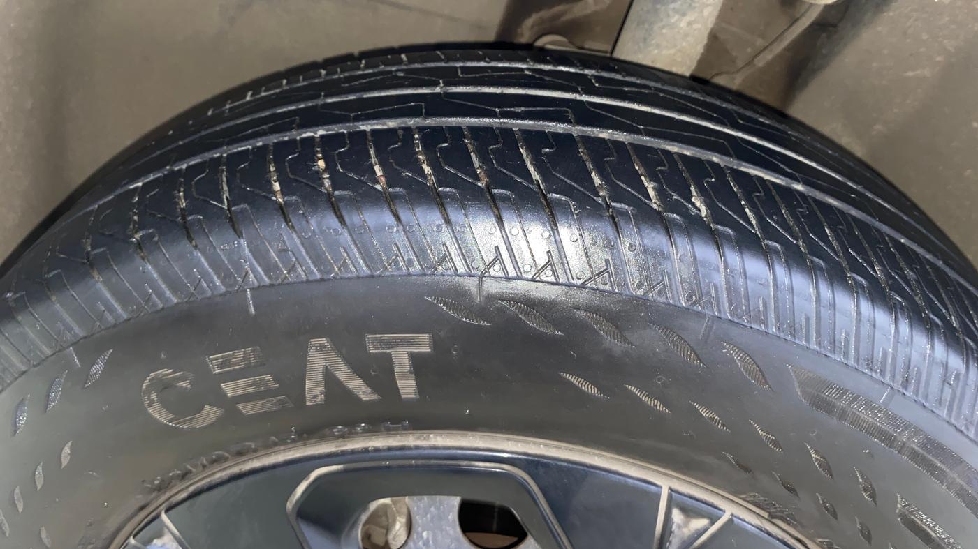 2024 Tata PUNCH ADVENTURE RHYTHM CNG, CNG, Manual, 13,395 km, Left Front Tyre Tread