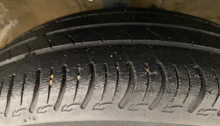 2021 Maruti S PRESSO VXI+, Petrol, Manual, 52,288 km, Right Front Tyre Tread