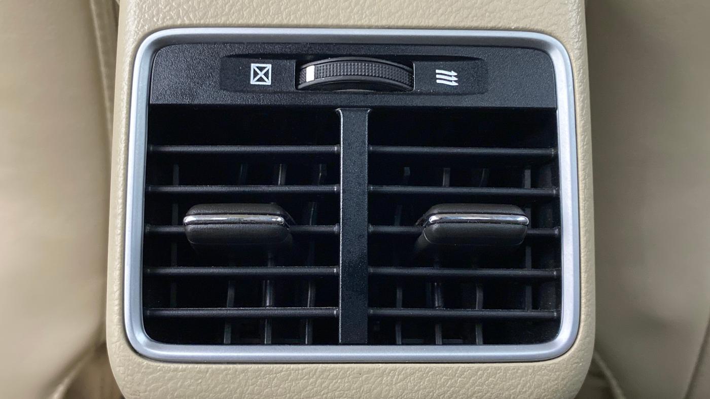 2020 Maruti Ciaz ALPHA 1.5 MT VTVT SHVS, Petrol, Manual, 68,837 km, Rear AC Vents