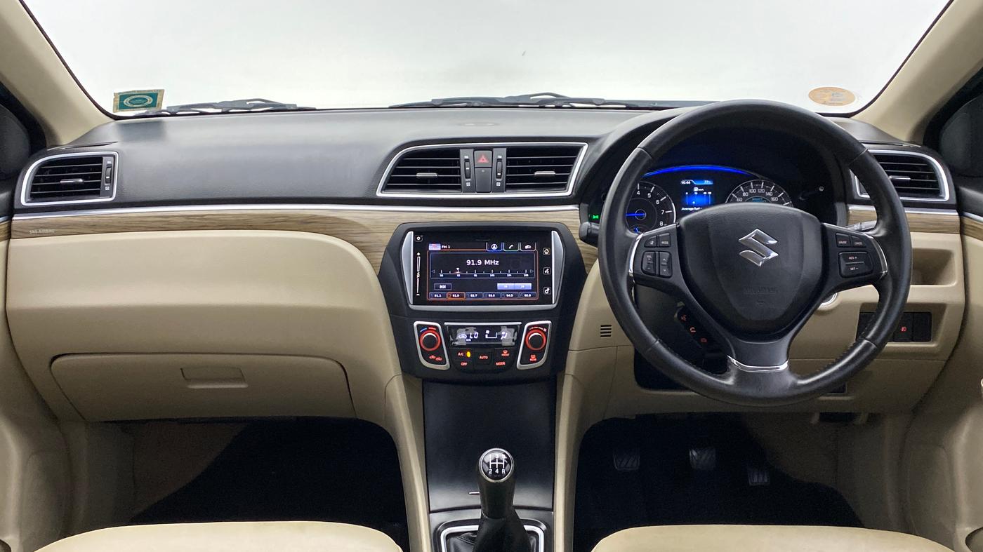 2020 Maruti Ciaz ALPHA 1.5 MT VTVT SHVS, Petrol, Manual, 68,837 km, Dashboard