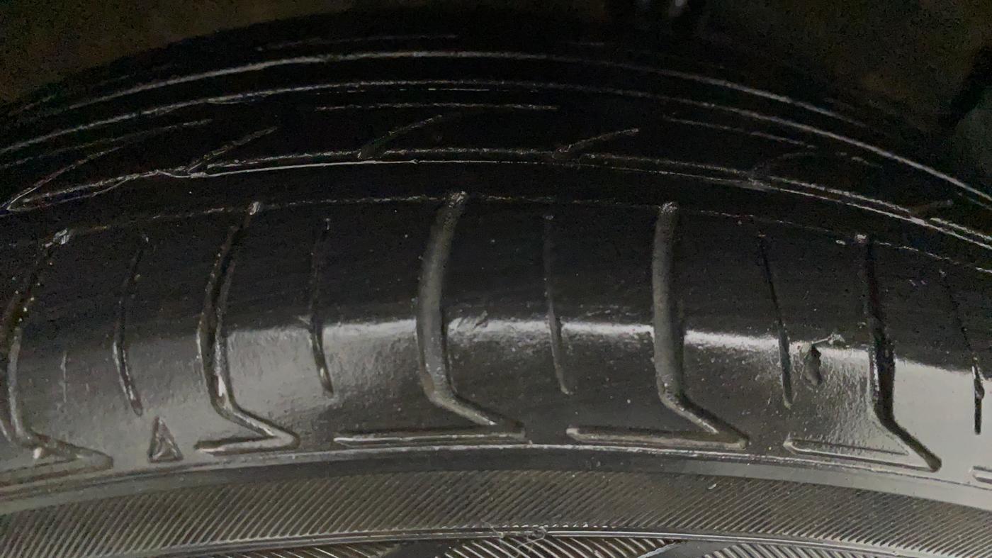 2019 Hyundai NEW SANTRO SPORTZ CNG, CNG, Manual, 66,471 km, Right Rear Tyre Tread
