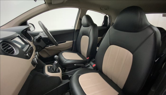 2018 Hyundai Grand i10 SPORTZ 1.2 KAPPA VTVT, CNG, Manual, 47,253 km, Right Side Front Door Cabin