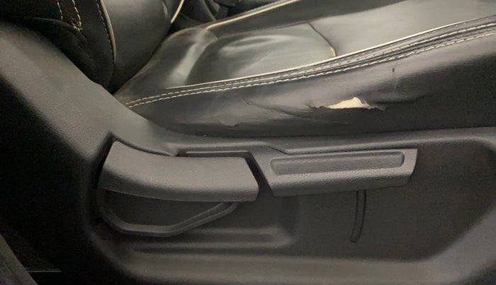 2020 Hyundai VENUE SX PLUS 1.0 TURBO DCT, Petrol, Automatic, 41,415 km, Driver Side Adjustment Panel