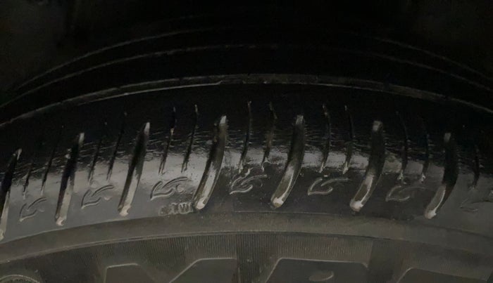 2020 Hyundai VENUE SX PLUS 1.0 TURBO DCT, Petrol, Automatic, 41,415 km, Left Rear Tyre Tread