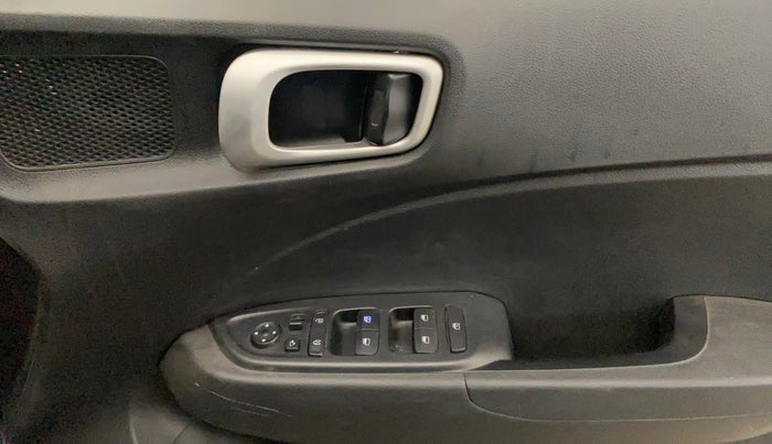 2020 Hyundai VENUE SX PLUS 1.0 TURBO DCT, Petrol, Automatic, 41,415 km, Driver Side Door Panels Control