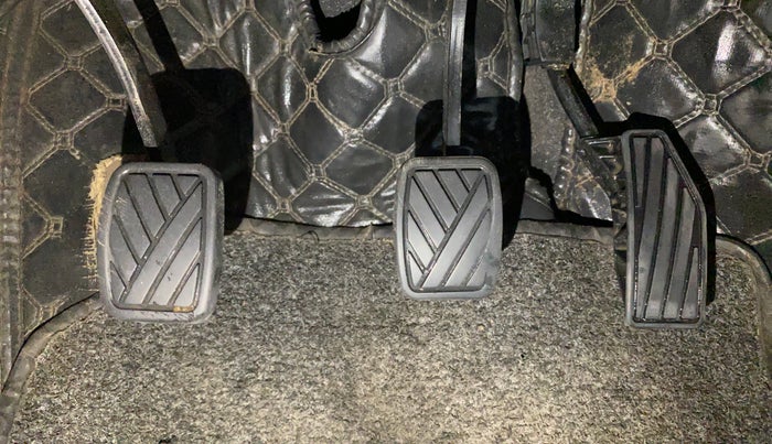 2023 Maruti Swift VXI, Petrol, Manual, 40,211 km, Pedals