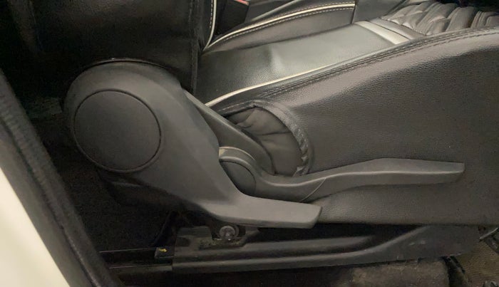 2023 Maruti Swift VXI, Petrol, Manual, 40,211 km, Driver Side Adjustment Panel