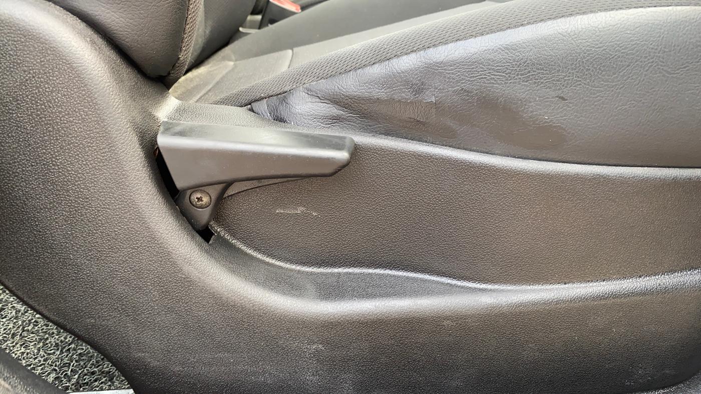 2018 Tata Tiago XT PETROL, Petrol, Manual, 75,335 km, Driver Side Adjustment Panel