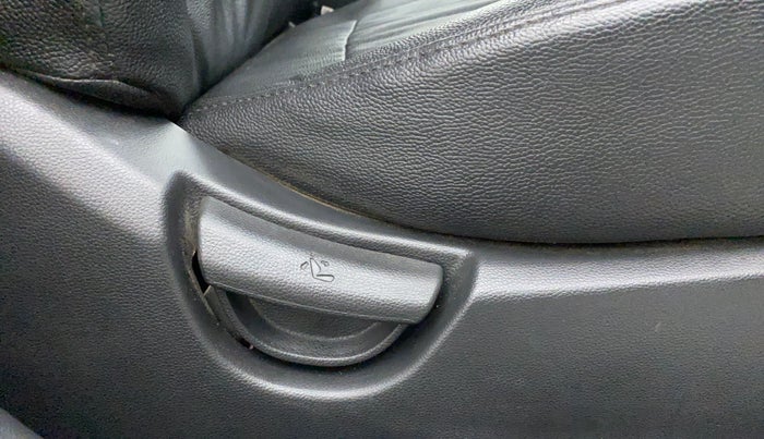 2018 Hyundai Grand i10 SPORTZ U2 1.2 CRDI, Diesel, Manual, 72,352 km, Driver Side Adjustment Panel
