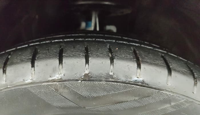 2022 Maruti Baleno ALPHA PETROL 1.2, Petrol, Manual, 38,808 km, Right Front Tyre Tread