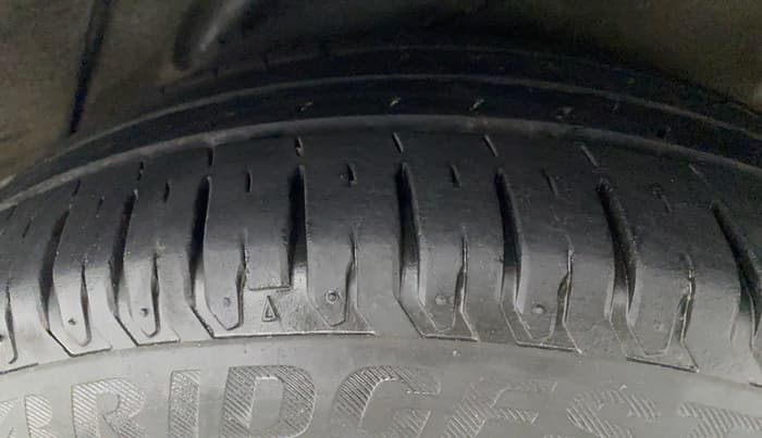 2012 Hyundai Verna FLUIDIC 1.6 VTVT EX, Petrol, Manual, 75,776 km, Left Rear Tyre Tread