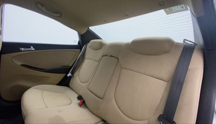 2012 Hyundai Verna FLUIDIC 1.6 VTVT EX, Petrol, Manual, 75,776 km, Right Side Rear Door Cabin