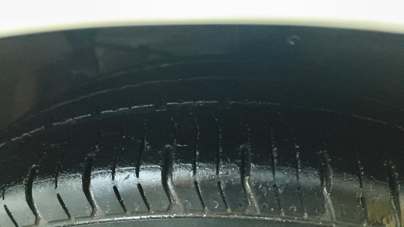2016 Maruti Ciaz VDI+ SHVS, Diesel, Manual, 73,092 km, Left Front Tyre Tread
