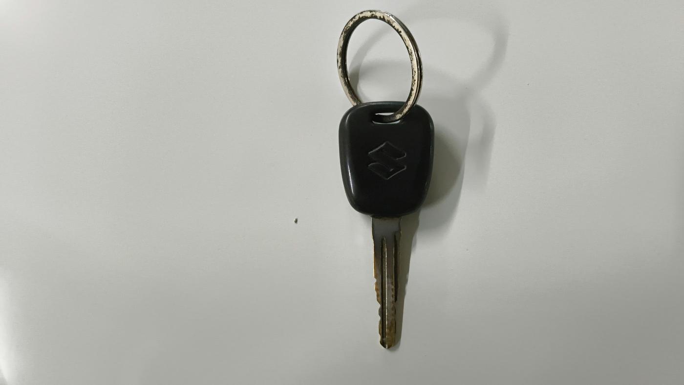 2019 Maruti Alto 800 LXI, Petrol, Manual, 83,606 km, Key Close Up