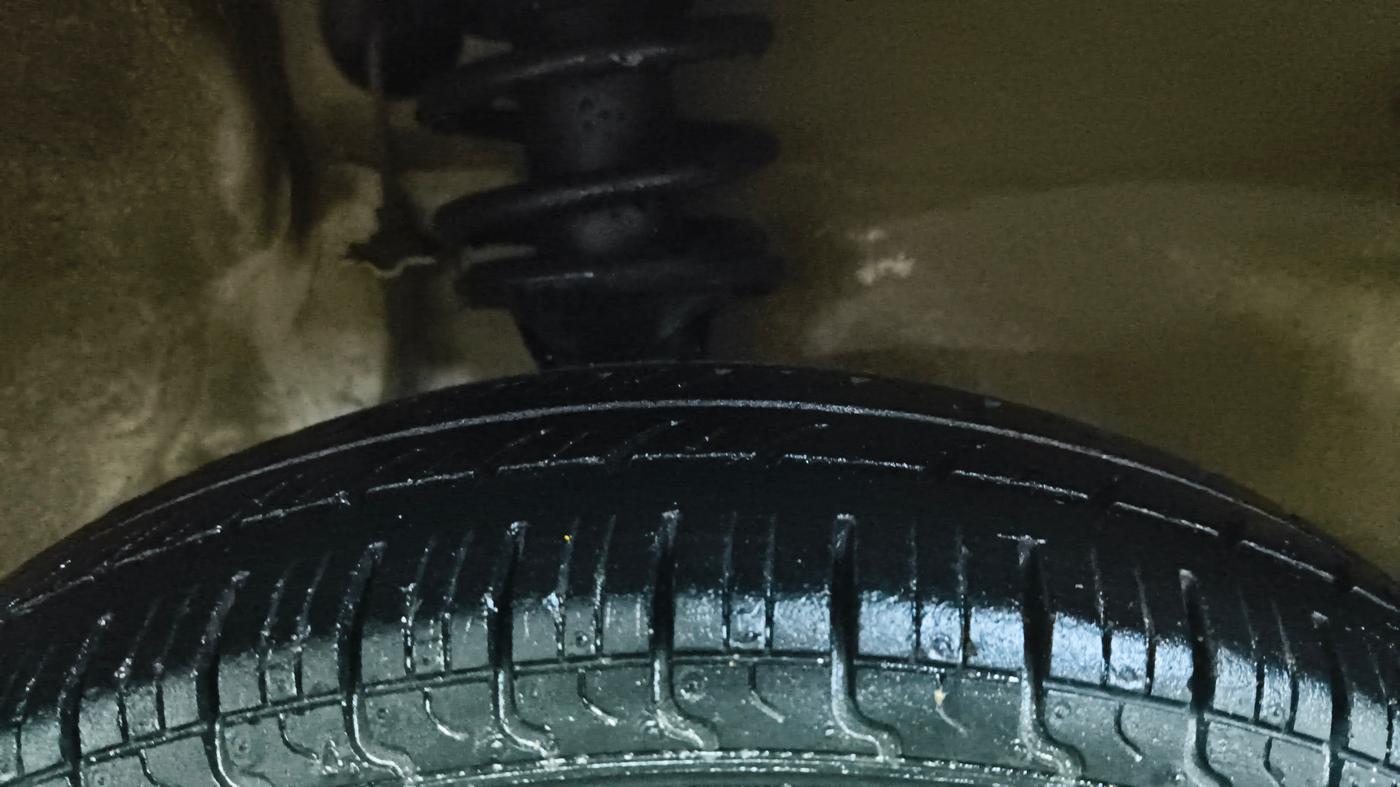2019 Maruti Alto 800 LXI, Petrol, Manual, 83,606 km, Right Front Tyre Tread
