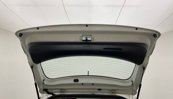 2019 Hyundai Elite i20 SPORTZ PLUS  1.2 CVT, Petrol, Automatic, 31,850 km, Boot Door Open
