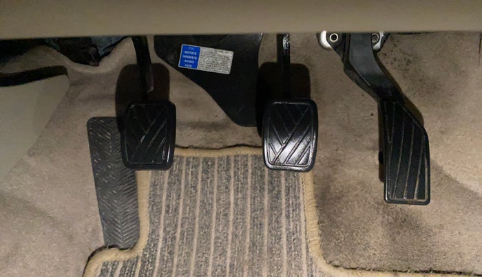 2020 Maruti Ciaz DELTA 1.5 SHVS MT PETROL, Petrol, Manual, 93,832 km, Pedals