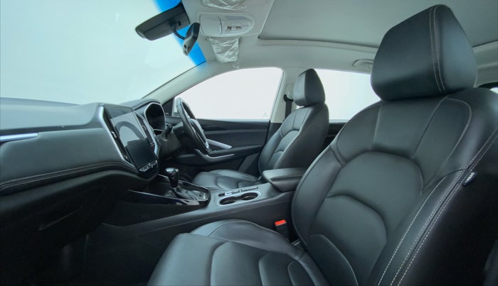 2019 MG HECTOR SHARP DCT PETROL, Petrol, Automatic, 74,248 km, Right Side Front Door Cabin