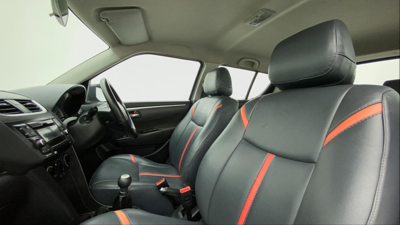 2017 Maruti Swift VDI, Diesel, Manual, 1,12,727 km, Right Side Front Door Cabin