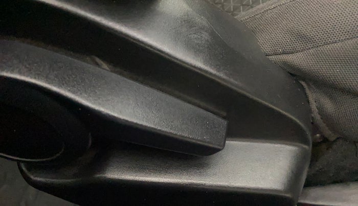 2022 Tata ALTROZ XTA, Petrol, Automatic, 23,180 km, Driver Side Adjustment Panel