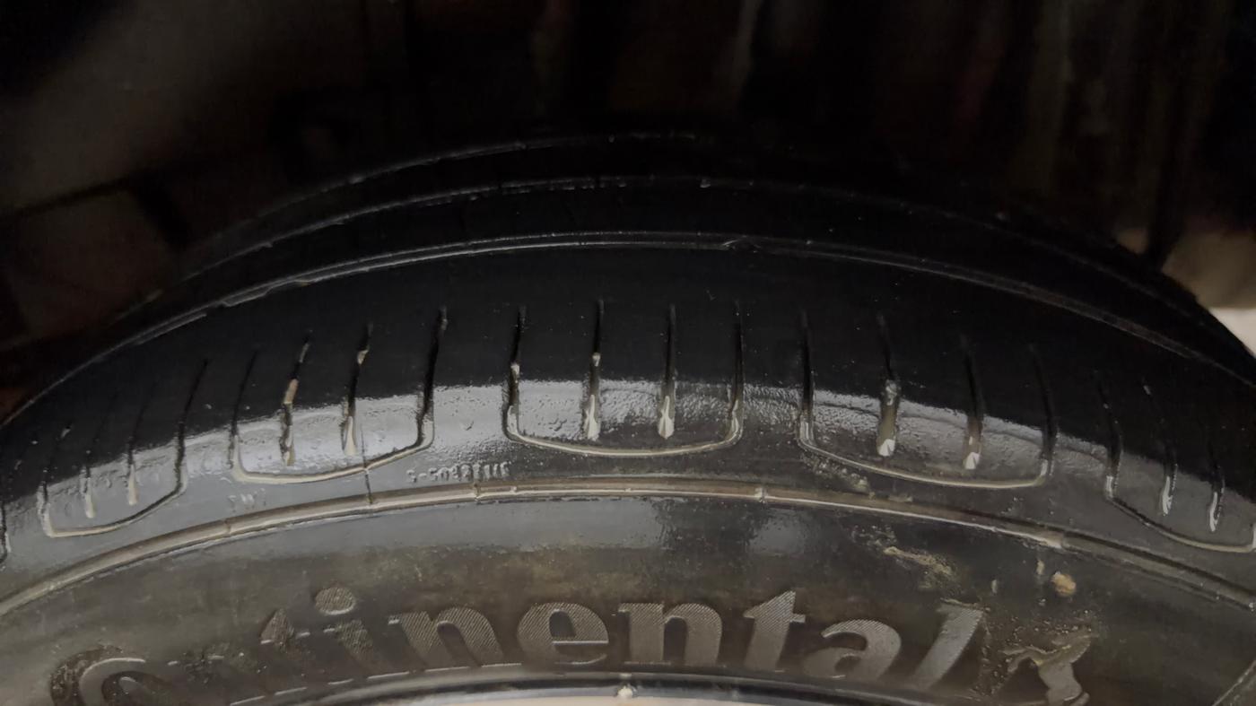 2018 Tata TIGOR XZA PETROL, Petrol, Automatic, 84,277 km, Left Rear Tyre Tread