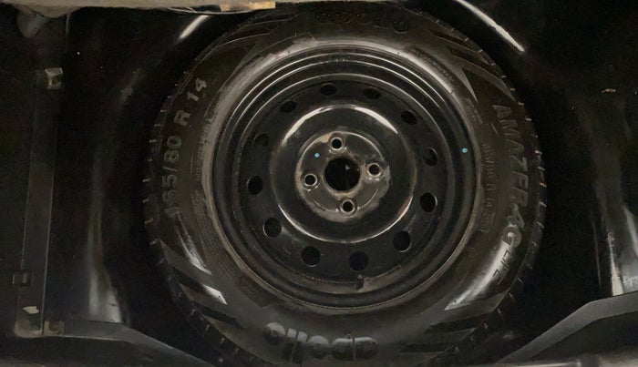 2016 Maruti Swift VXI, Petrol, Manual, 1,02,697 km, Spare Tyre