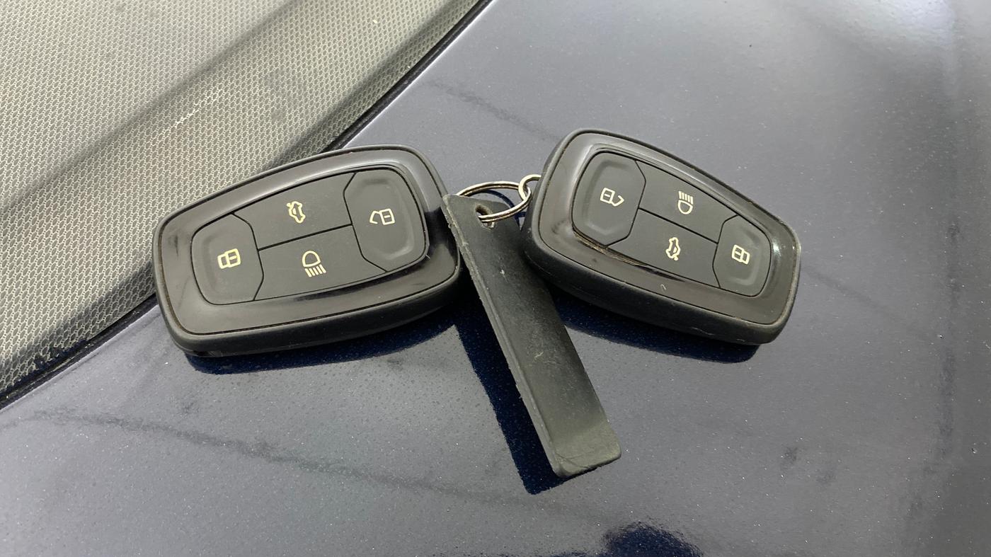 2020 Tata TIGOR XZA PLUS PETROL, Petrol, Automatic, 48,189 km, Key Close Up