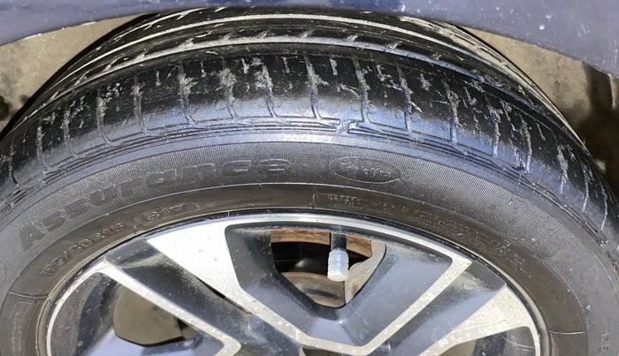 2020 Tata TIGOR XZA PLUS PETROL, Petrol, Automatic, 48,189 km, Right Front Tyre Tread