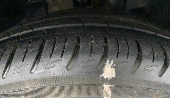 2020 Tata ALTROZ XZ 1.2, Petrol, Manual, 37,921 km, Right Front Tyre Tread