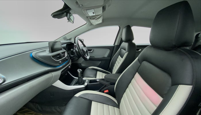 2020 Tata ALTROZ XZ 1.2, Petrol, Manual, 37,921 km, Right Side Front Door Cabin