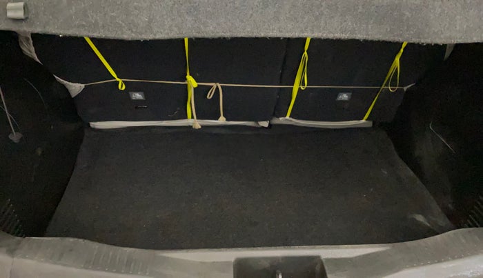 2021 Renault Kiger RXT AMT DUAL TONE, Petrol, Automatic, 18,454 km, Boot Inside