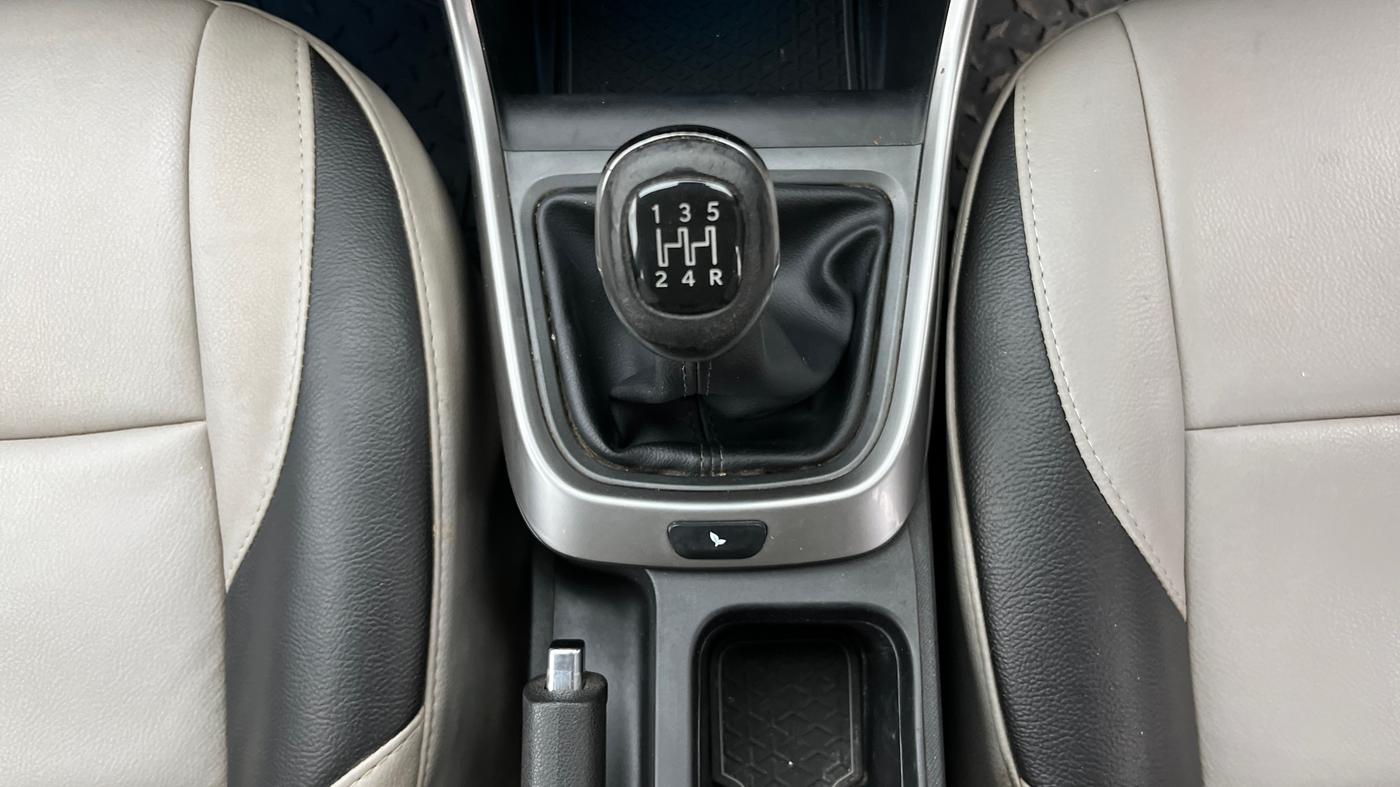 2020 Tata ALTROZ XZ PETROL, Petrol, Manual, 43,742 km, Gear Lever