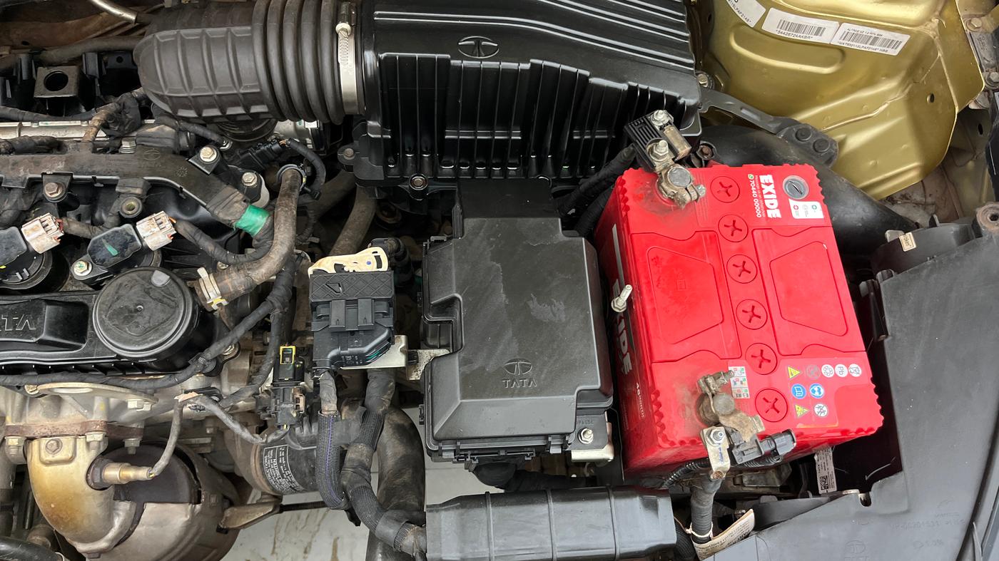 2020 Tata ALTROZ XZ PETROL, Petrol, Manual, 43,742 km, Engine View - Left
