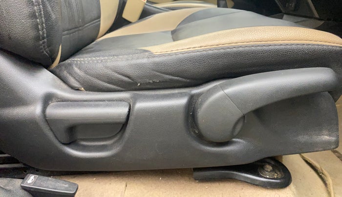 2015 Honda City 1.5L I-VTEC V MT, Petrol, Manual, 35,115 km, Driver Side Adjustment Panel