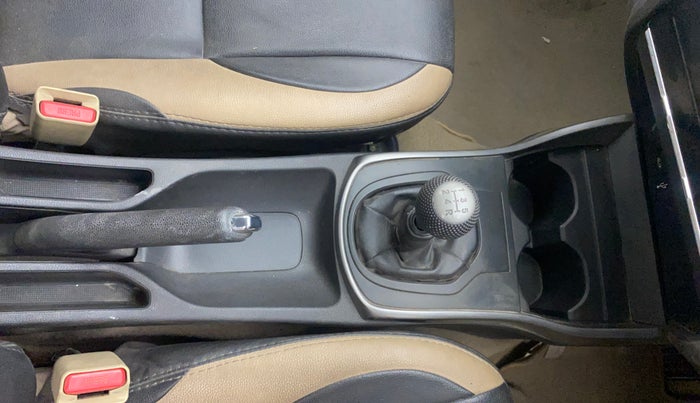 2015 Honda City 1.5L I-VTEC V MT, Petrol, Manual, 35,115 km, Gear Lever