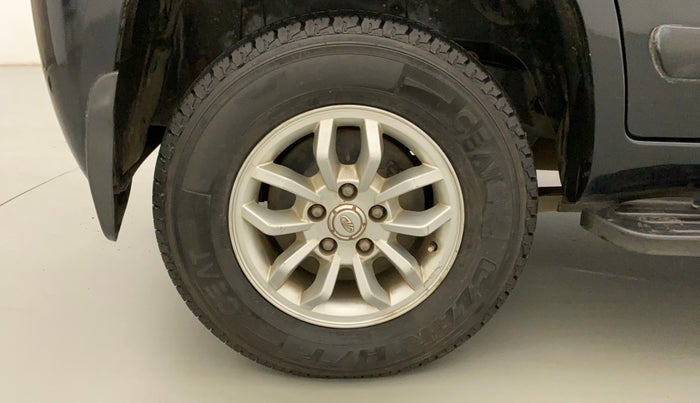2016 Mahindra TUV300 T8, Diesel, Manual, 75,589 km, Right Rear Wheel