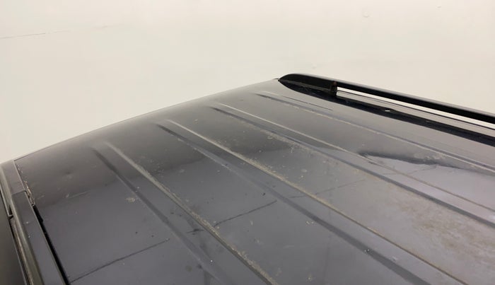 2016 Mahindra TUV300 T8, Diesel, Manual, 75,589 km, Roof - Slightly dented
