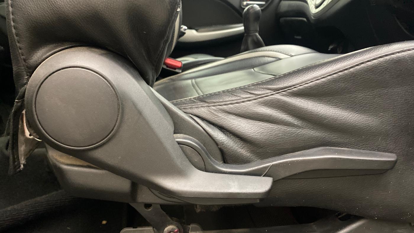 2018 Maruti Baleno ALPHA PETROL 1.2, Petrol, Manual, 70,402 km, Driver Side Adjustment Panel