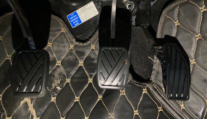 2018 Maruti Baleno DELTA PETROL 1.2, Petrol, Manual, 61,750 km, Pedals