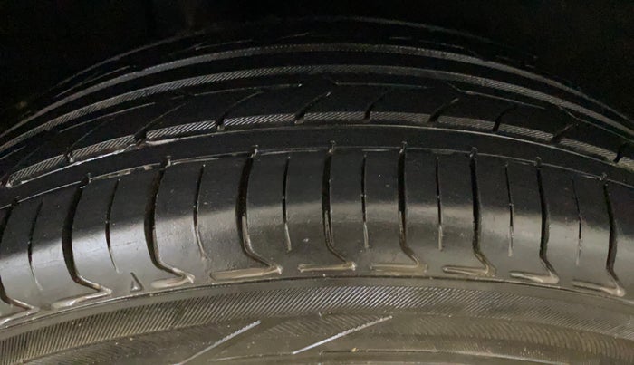 2018 Maruti Baleno DELTA PETROL 1.2, Petrol, Manual, 61,750 km, Right Rear Tyre Tread