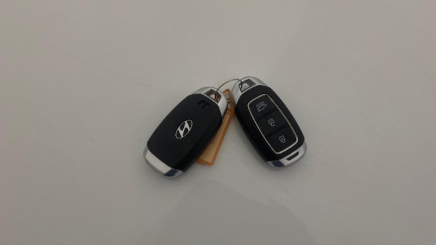 2018 Hyundai Verna 1.6 VTVT SX (O) AT, Petrol, Automatic, 35,642 km, Key Close Up