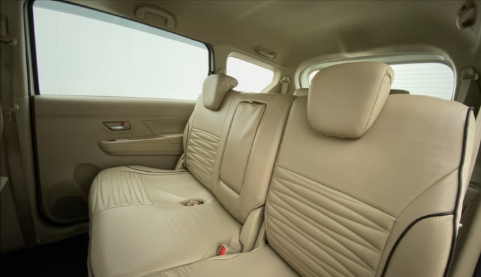 2019 Maruti Ertiga ZDI PLUS 1.5 DIESEL, Diesel, Manual, 98,610 km, Right Side Rear Door Cabin