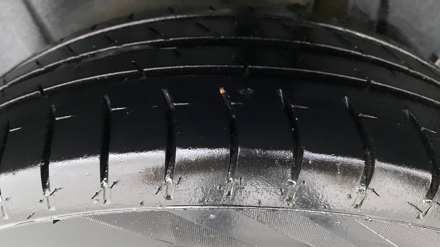2019 Maruti Ertiga ZDI PLUS 1.5 DIESEL, Diesel, Manual, 98,610 km, Left Rear Tyre Tread