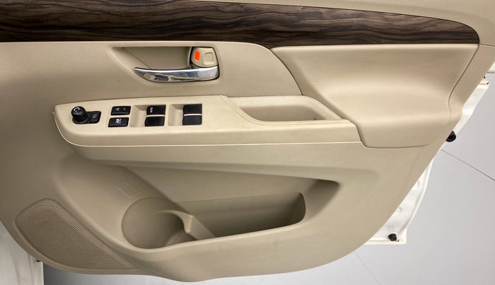 2019 Maruti Ertiga ZDI PLUS 1.5 DIESEL, Diesel, Manual, 98,610 km, Driver Side Door Panels Control