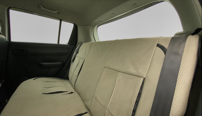 2011 Maruti Swift LXI, Petrol, Manual, 65,170 km, Right Side Rear Door Cabin